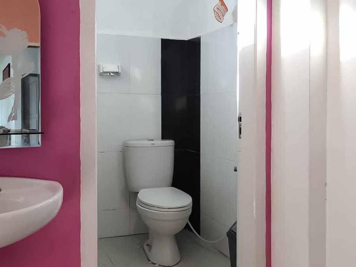 Hotel Ananda Syariah Redpartner Bukittinggi Exterior foto